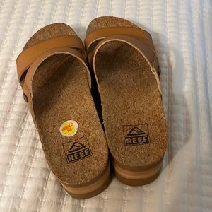 Reef Cushion Vista sandals size 7